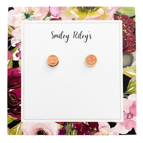 Jewelry - 18K Gold Plated Smiley Face Earrings